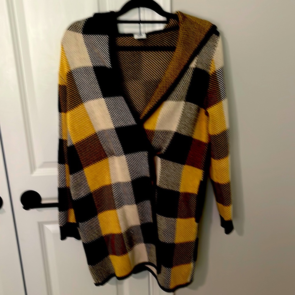 Cabi yellow and navy button cardigan